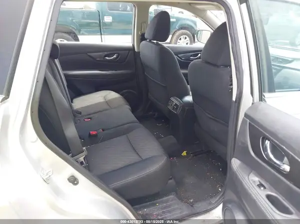 KNMAT2MT7JP588953 2018 NISSAN ROGUE - Image 8