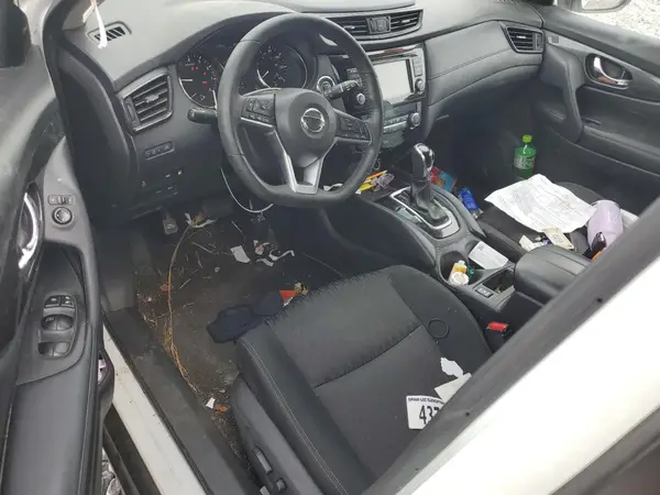 KNMAT2MT7JP589598 2018 NISSAN ROGUE - Image 8