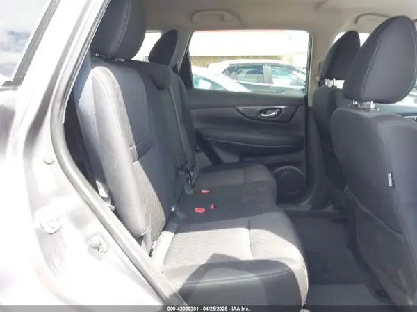 KNMAT2MT7JP593019 2018 NISSAN ROGUE - Image 8