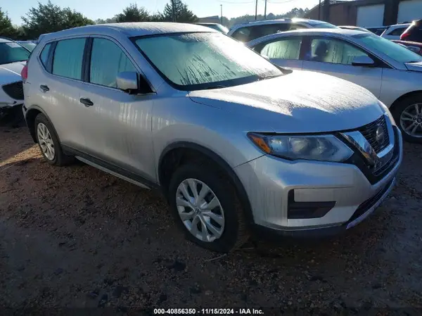 KNMAT2MT7JP609722 2018 NISSAN ROGUE - Image 1