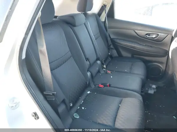 KNMAT2MT7JP609722 2018 NISSAN ROGUE - Image 8