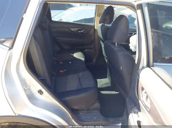 KNMAT2MT7JP610059 2018 NISSAN ROGUE - Image 8