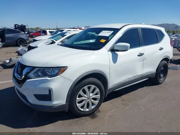 KNMAT2MT7JP620882 2018 NISSAN ROGUE - Image 2