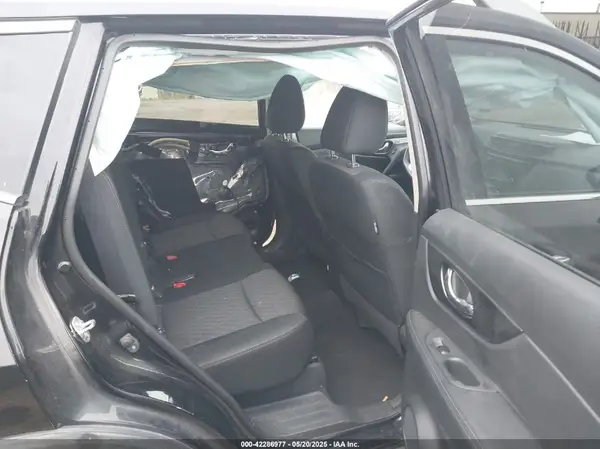 KNMAT2MT7KP500047 2019 NISSAN ROGUE - Image 8