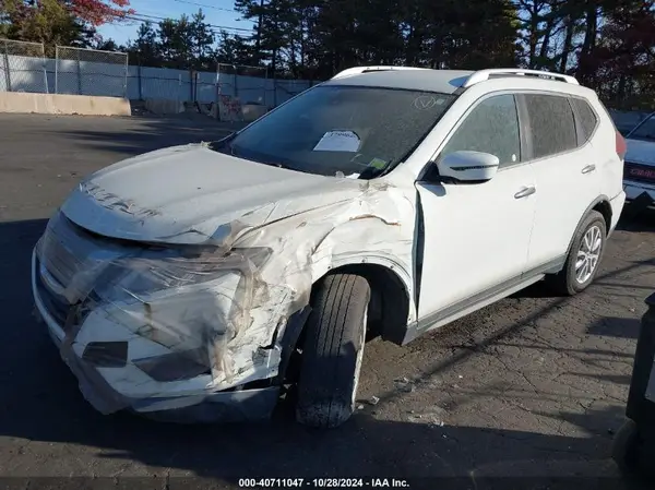KNMAT2MT7KP527457 2019 NISSAN ROGUE - Image 2