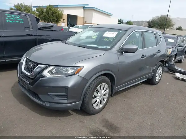 KNMAT2MT7KP547773 2019 NISSAN ROGUE - Image 2