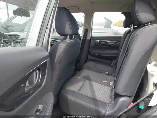 KNMAT2MT7KP547773 2019 NISSAN ROGUE - Image 8