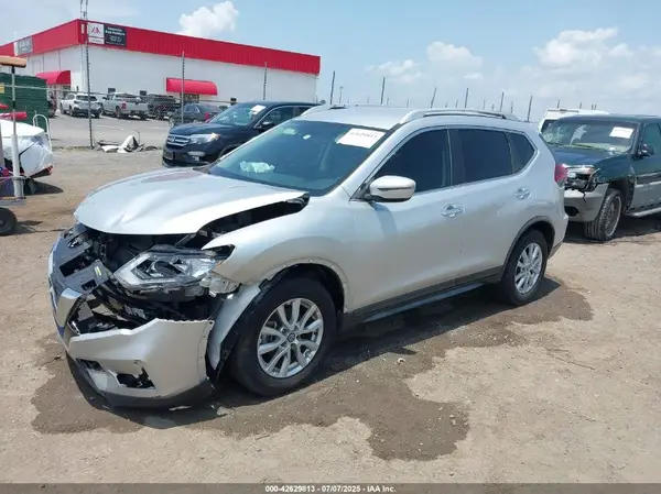 KNMAT2MT7LP507842 2020 NISSAN ROGUE - Image 2