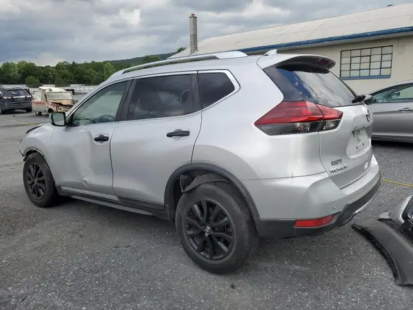 KNMAT2MT7LP527556 2020 NISSAN ROGUE - Image 2