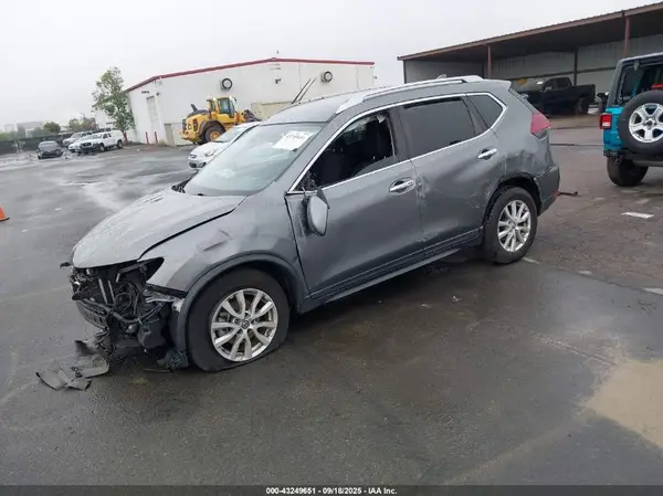 KNMAT2MT7LP532806 2020 NISSAN ROGUE - Image 2