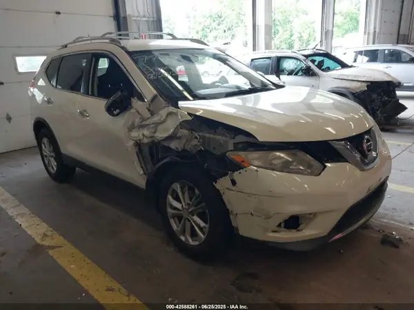 KNMAT2MT8GP594091 2016 NISSAN ROGUE - Image 1