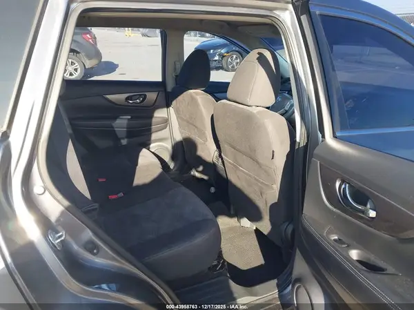 KNMAT2MT8GP594382 2016 NISSAN ROGUE - Image 8