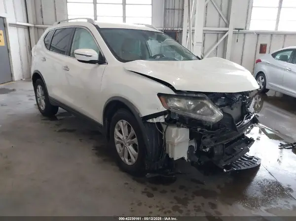 KNMAT2MT8GP596925 2016 NISSAN ROGUE - Image 1