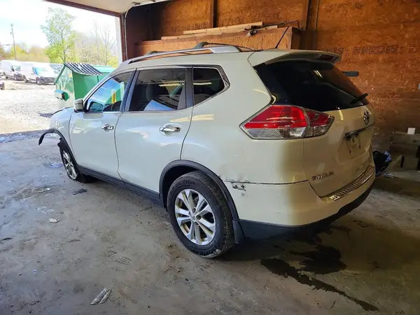 KNMAT2MT8GP607888 2016 NISSAN ROGUE - Image 2