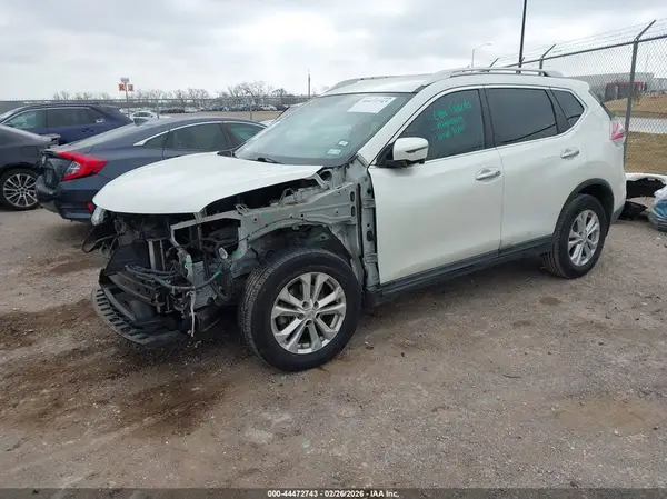 KNMAT2MT8GP617403 2016 NISSAN ROGUE - Image 2