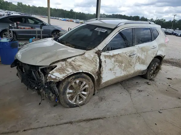 KNMAT2MT8GP631379 2016 NISSAN ROGUE - Image 1