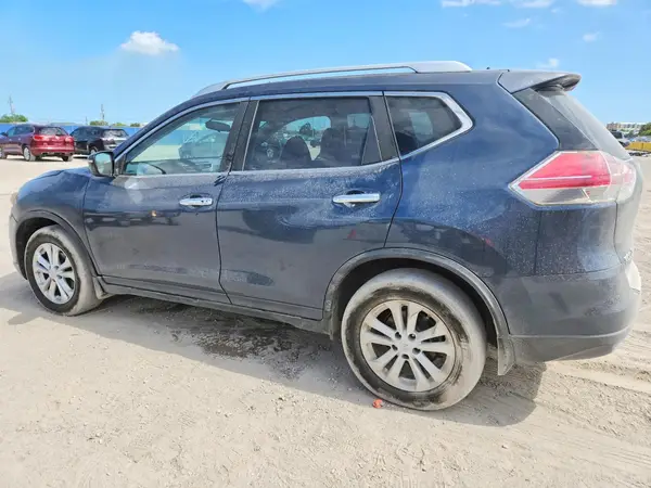 KNMAT2MT8GP634704 2016 NISSAN ROGUE - Image 2