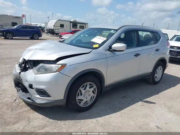 KNMAT2MT8GP639286 2016 NISSAN ROGUE - Image 2