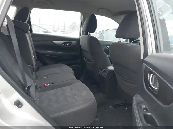 KNMAT2MT8GP675057 2016 NISSAN ROGUE - Image 8