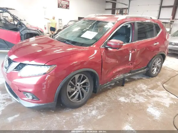 KNMAT2MT8GP687970 2016 NISSAN ROGUE - Image 2