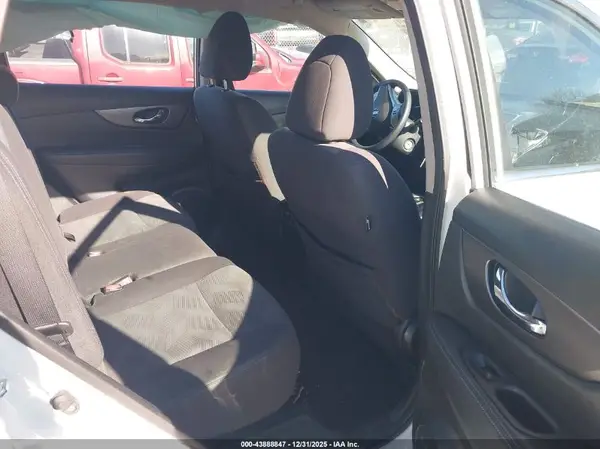 KNMAT2MT8GP692845 2016 NISSAN ROGUE - Image 8