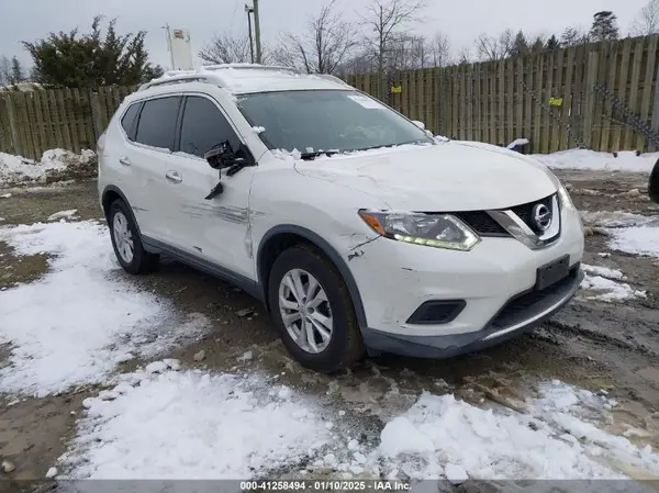 KNMAT2MT8GP717467 2016 NISSAN ROGUE - Image 1