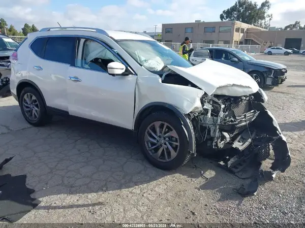 KNMAT2MT8GP730686 2016 NISSAN ROGUE - Image 1