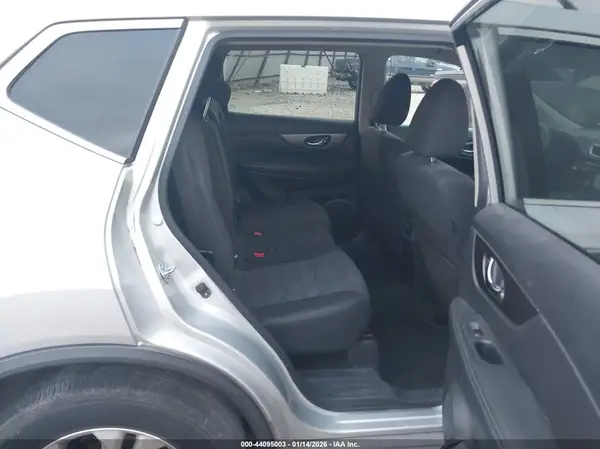 KNMAT2MT8GP736200 2016 NISSAN ROGUE - Image 8