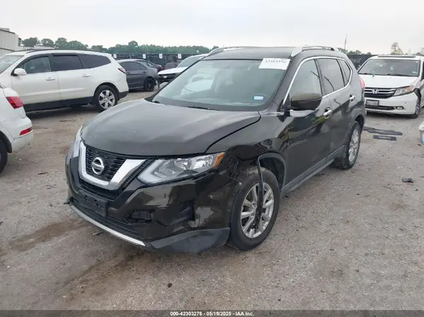 KNMAT2MT8HP504634 2017 NISSAN ROGUE - Image 2