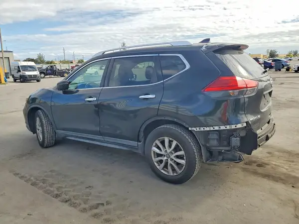 KNMAT2MT8HP504763 2017 NISSAN ROGUE - Image 2