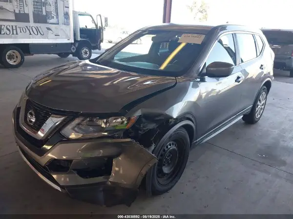 KNMAT2MT8HP507341 2017 NISSAN ROGUE - Image 2