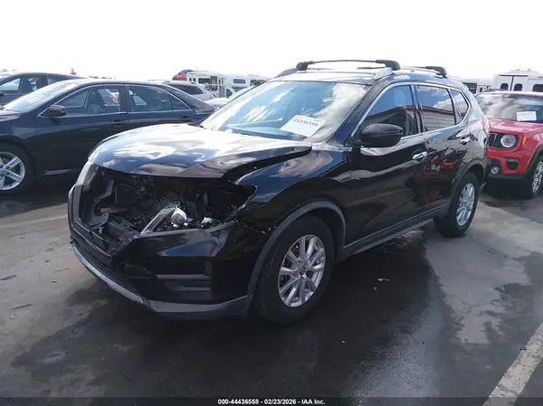 KNMAT2MT8HP509235 2017 NISSAN ROGUE - Image 2