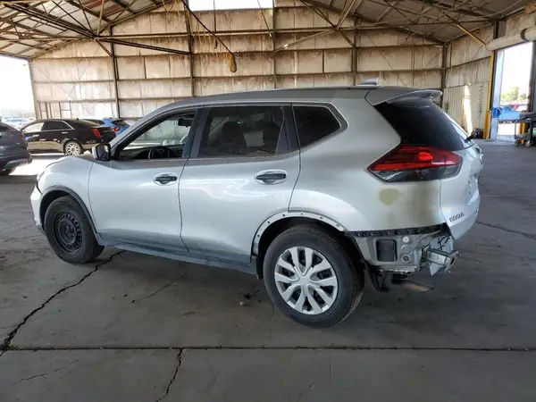KNMAT2MT8HP511275 2017 NISSAN ROGUE - Image 2