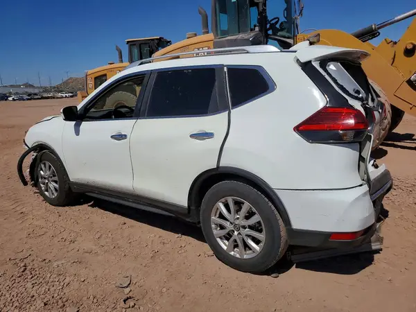 KNMAT2MT8HP511373 2017 NISSAN ROGUE - Image 2