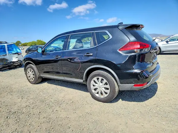 KNMAT2MT8HP514726 2017 NISSAN ROGUE - Image 2
