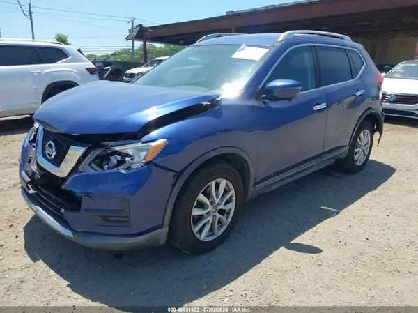 KNMAT2MT8HP517447 2017 NISSAN ROGUE - Image 2