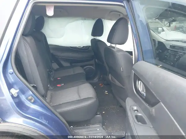 KNMAT2MT8HP524883 2017 NISSAN ROGUE - Image 8