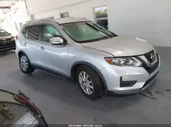 KNMAT2MT8HP524947 2017 NISSAN ROGUE