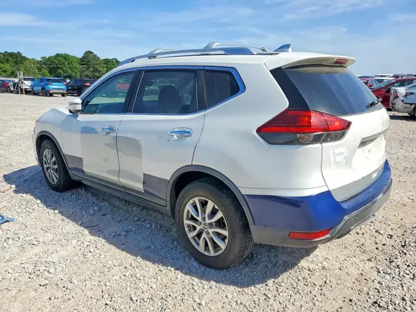 KNMAT2MT8HP533910 2017 NISSAN ROGUE - Image 2