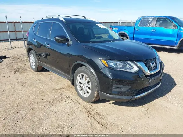 KNMAT2MT8HP535348 2017 NISSAN ROGUE - Image 1