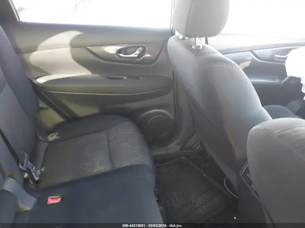 KNMAT2MT8HP538380 2017 NISSAN ROGUE - Image 8