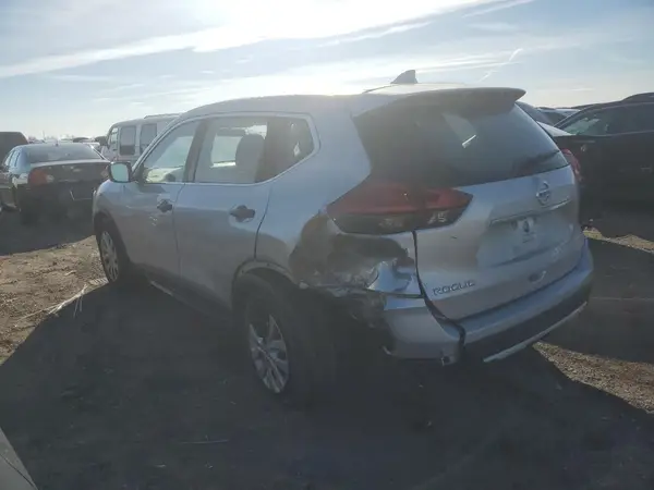 KNMAT2MT8HP540548 2017 NISSAN ROGUE - Image 2