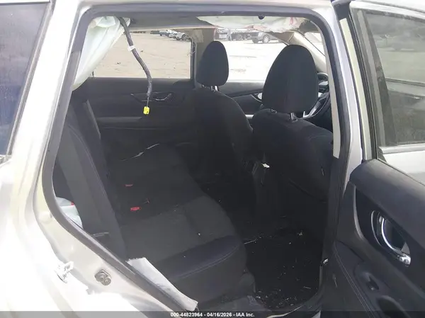 KNMAT2MT8HP549833 2017 NISSAN ROGUE - Image 8
