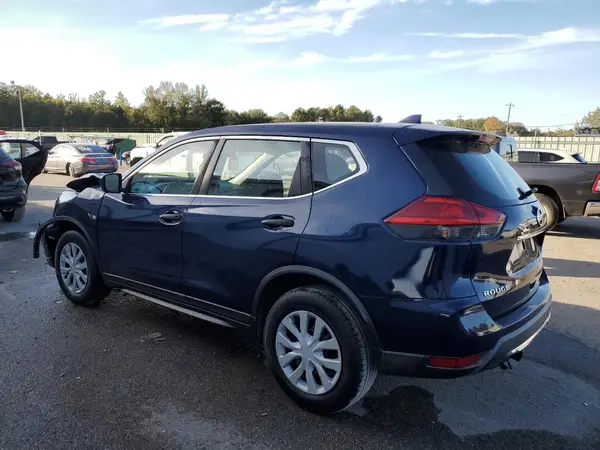 KNMAT2MT8HP562064 2017 NISSAN ROGUE - Image 2