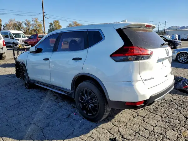 KNMAT2MT8HP566051 2017 NISSAN ROGUE - Image 2