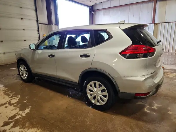 KNMAT2MT8HP566325 2017 NISSAN ROGUE - Image 2