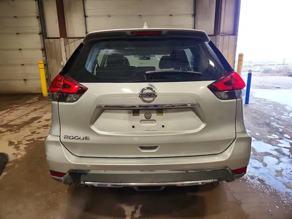 2017 NISSAN ROGUE auction photo 6