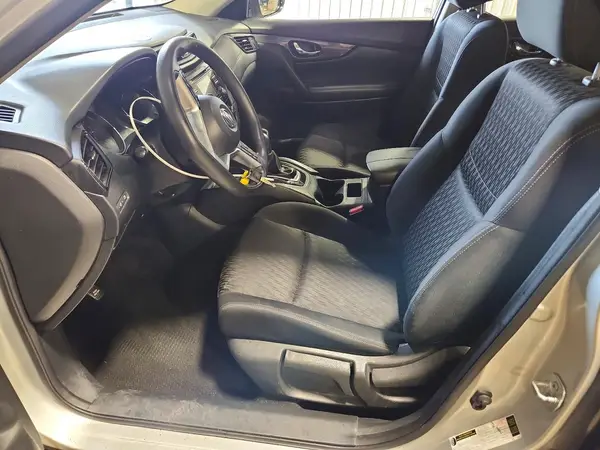 2017 NISSAN ROGUE auction photo 7