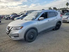 KNMAT2MT8HP579625 2017 NISSAN ROGUE