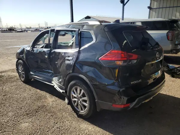 KNMAT2MT8HP582752 2017 NISSAN ROGUE - Image 2